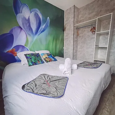 Tassigny Gare By Carl-emilie アパート エピナル