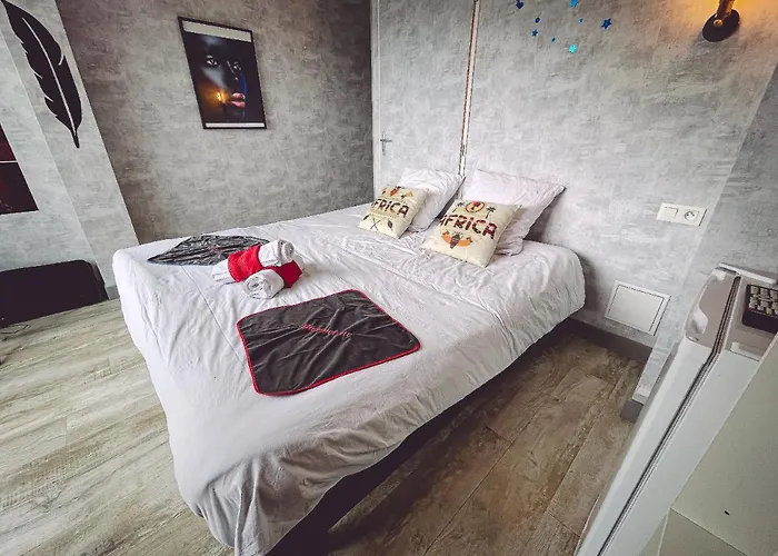 Tassigny Gare By Carl-emilie