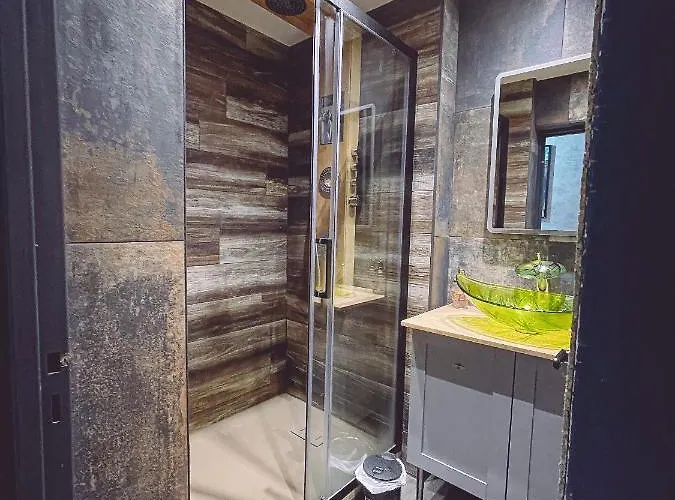 Tassigny Gare By Carl-emilie Apartment *