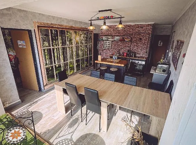 Tassigny Gare By Carl-emilie Apartment Epinal